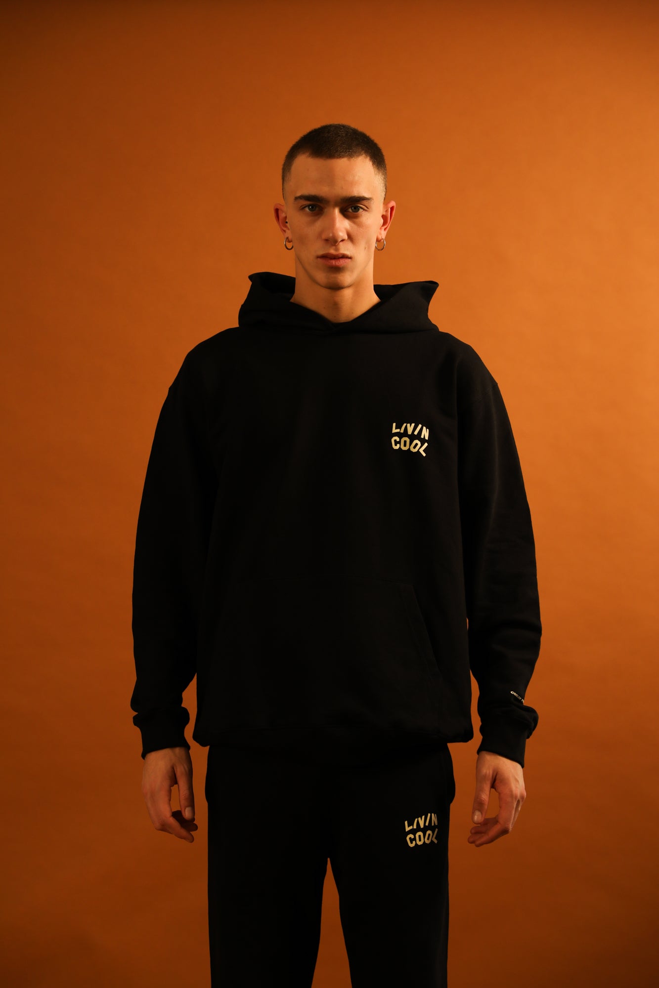 WAVY LOGO HOODIE BLACK