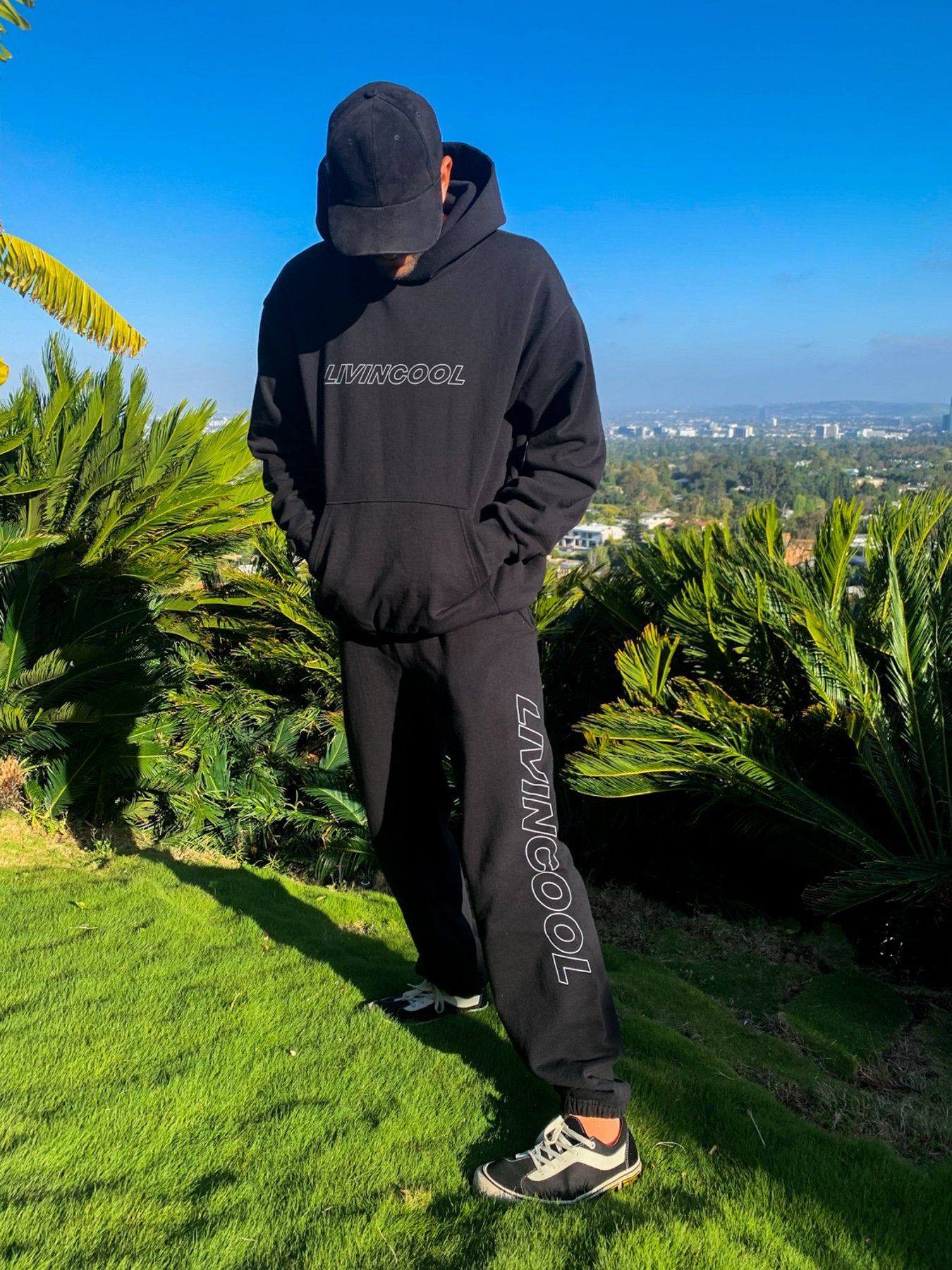 SLICK OUTLINE HOODIE BLACK